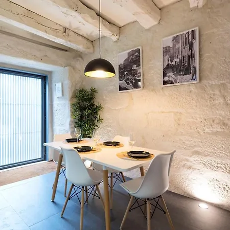 Duplex Wonder In Se W/ Patio By Lovelystay Porto
